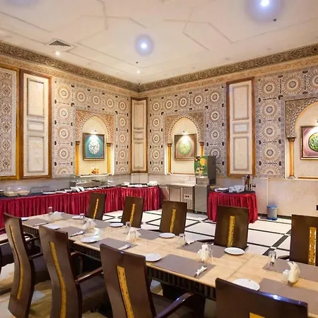 Crown Palace Hotel-3